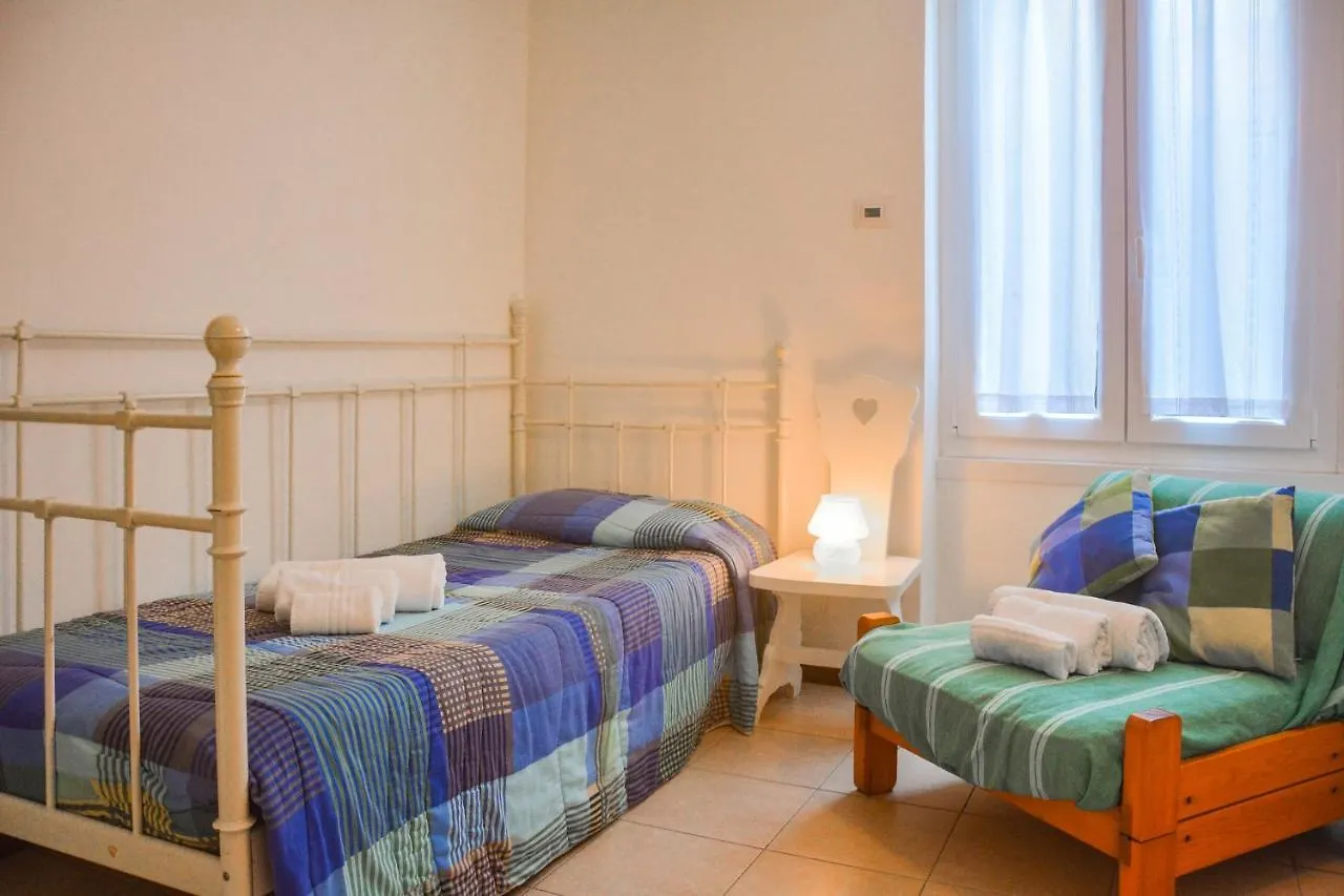 Bellagio Villas Lezzeno 0*,  Italy