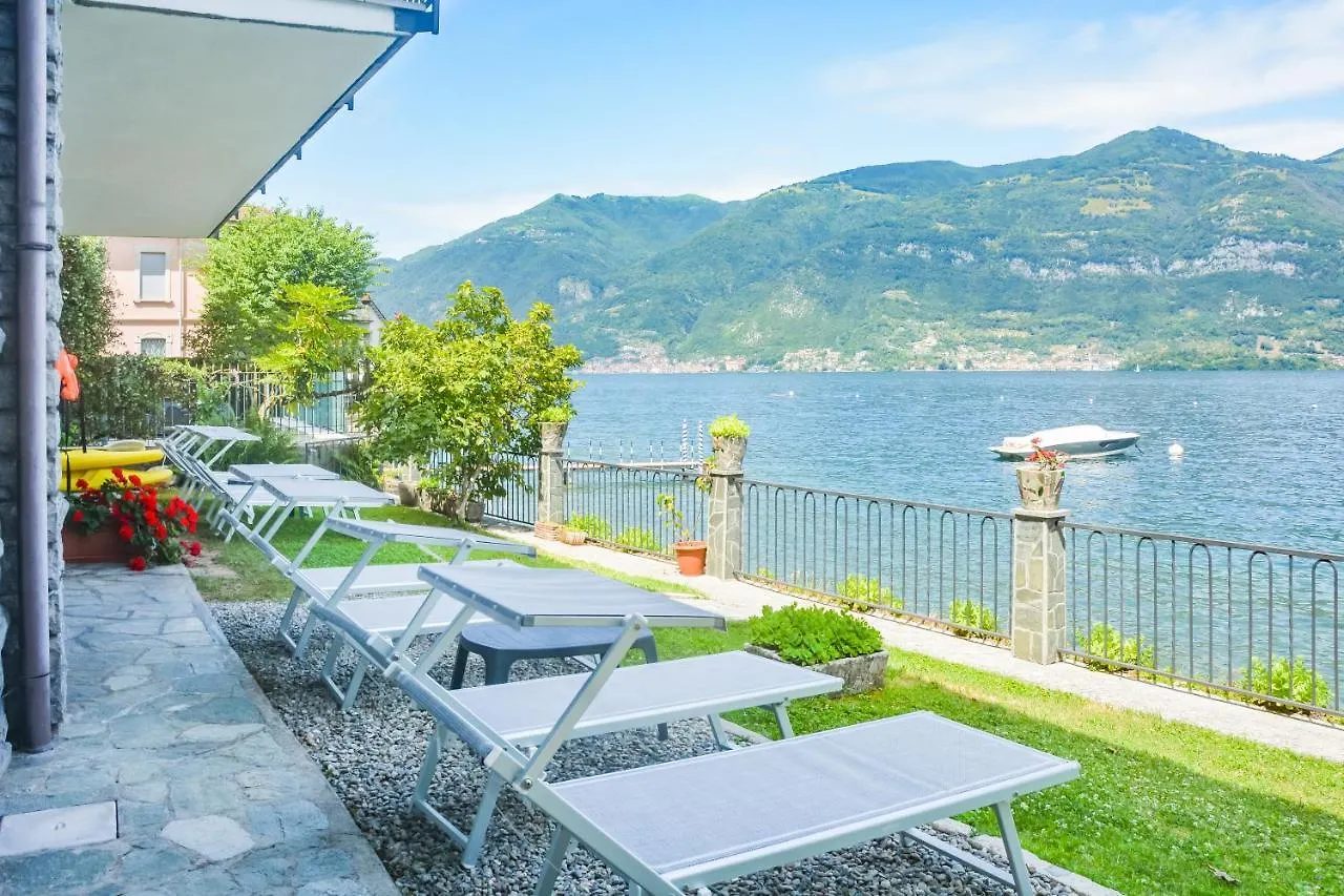 Bellagio Villas Lezzeno 0*,  Italy